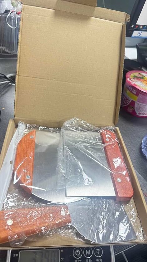 3 stuks deegschrapers van roestvrij staal, deegsnijder met houten handvat, antislip en roestbestendige deegkaart, keukenschraper voor portioneren en snijden voor cake, pizza, brood, cake