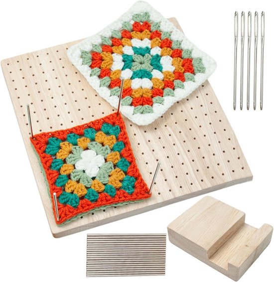 Blokkeerplank Haken - Vierkante Vergrendeling - Projecten Nauwkeurig Voltooien - 324 Gelijkmatig Geplaatste Gaten - 23.5 x 23.5 cm - Houtkleur
