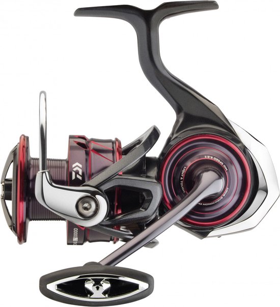 Daiwa 21 Ballistic MQ LT 3000D Zwart/ Rood 3000 van Daiwa
