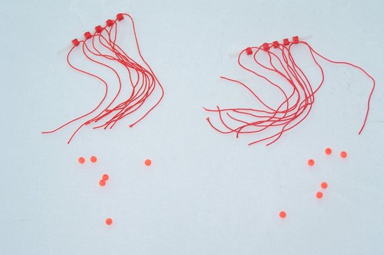 Draad - stuitjes - stopper - dobber - schuifdobber op "buisje" Large totaal 25 stuitjes van Rive