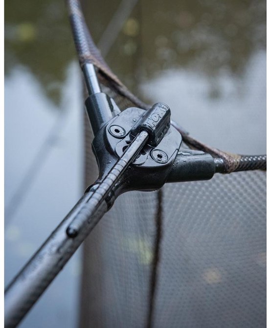 Fox Lever-Lok Landing Net 42 8ft 2 Piece Handle van Merkloos