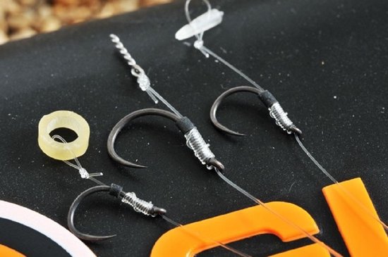Guru 15 QM1 Bait Band Rigs (8 pcs) - Maat : Haak 14 - 0.19mm