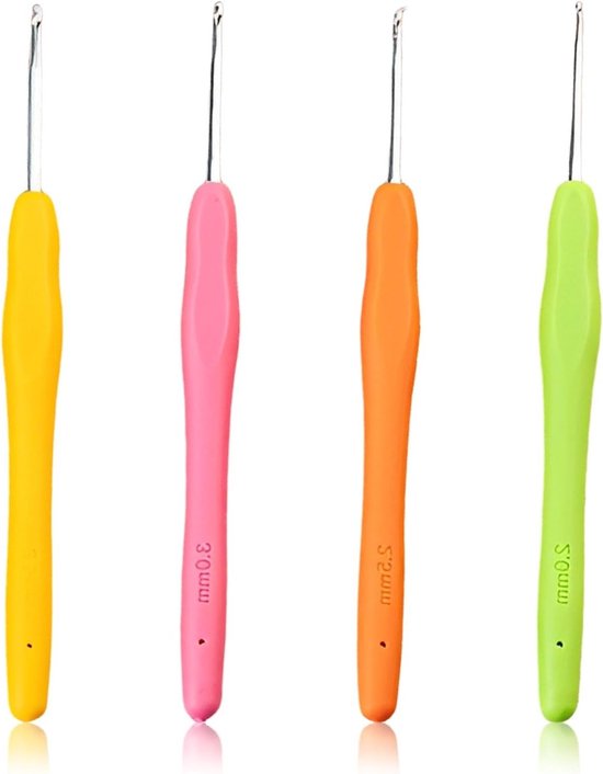 Haaknaalden set van 4 stuks, maten 2 mm tot 3.5 mm, ergonomische grip voor comfortabel haken, ideaal voor sjaals, handschoenen en accessoires van Merkloos