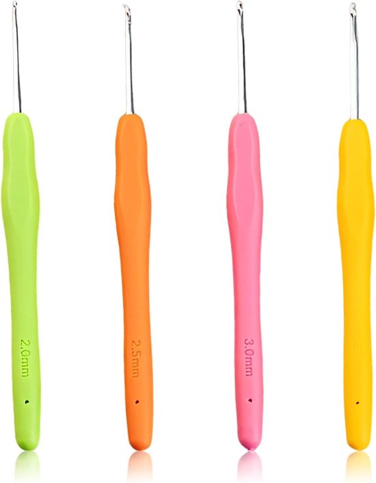 Haaknaalden set van 4 stuks, maten 2 mm tot 3.5 mm, ergonomische handgreep voor comfortabel haken van sjaals, handschoenen en accessoires