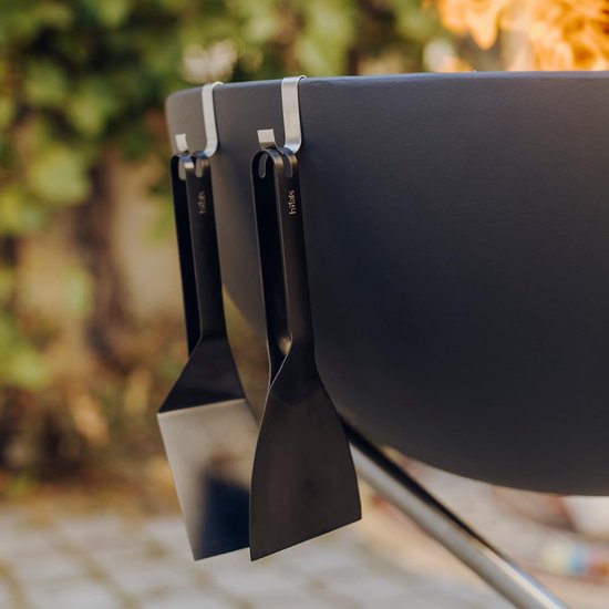 Höfats - Zwarte spatel, spatel, spatel en spatel voor de bereiding en het reinigen van de plancha, grillaccessoires van roestvrij staal met PVD-coating, vaatwasmachinebestendig