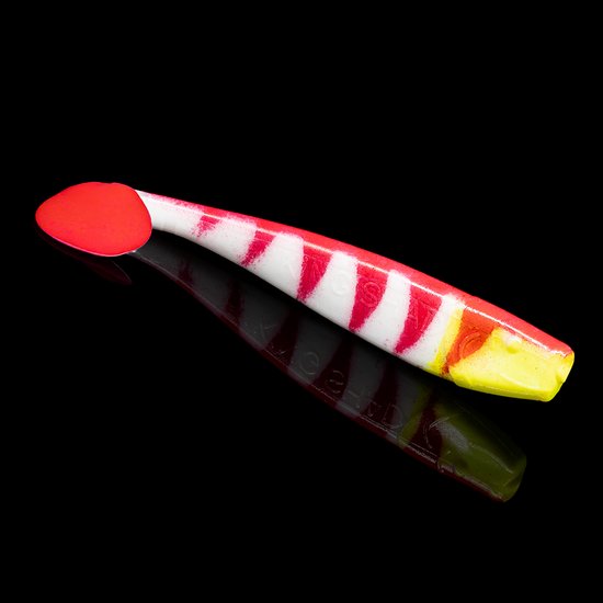 Relax Lures Kingshad 5 Red Stripes White Yellow Red Tail (12.5cm)
