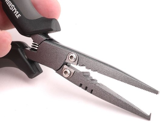Spro Freestyle Plier 18 cm van Spro