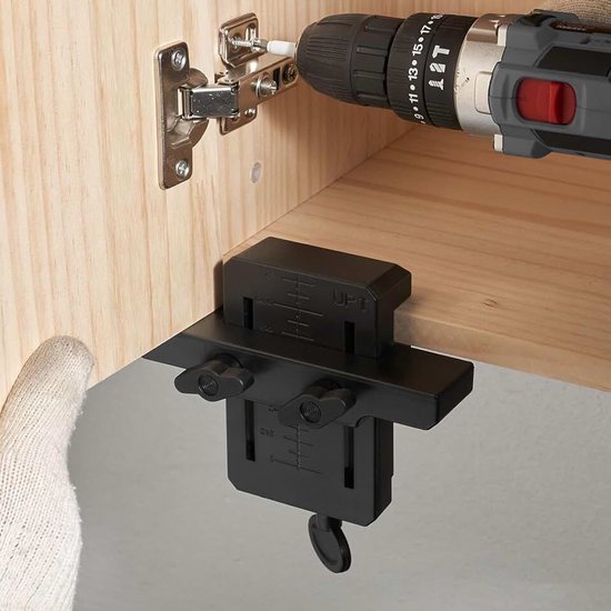 Verstelbare Kastdeur Installatie Positioner, Plastics, Kastdeur Positioning Tool, Kastdeur Mount Locator Veelzijdige Hardware Jig Voor Houtbewerking, Tool Voor Moeiteloze Uitlijning Deurscharnier