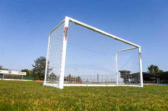 Voetbaldoel - Verschillende maten beschikbaar - 2 jaar garantie en kan het hele jaar door geïnstalleerd worden!