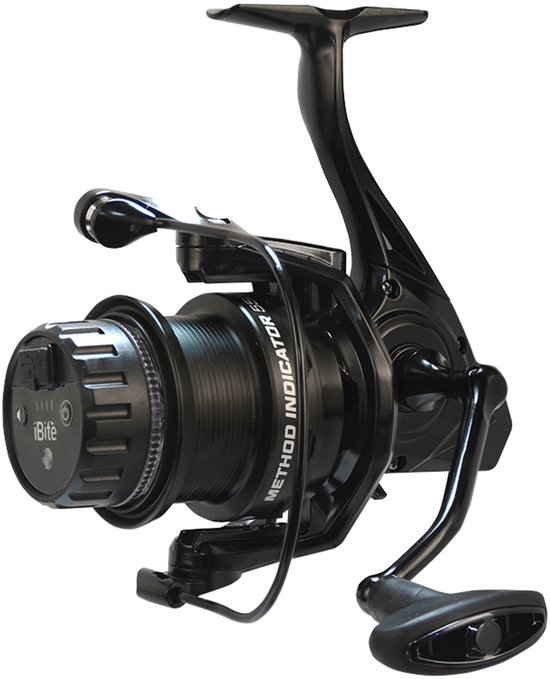 Werpmolen - met ingebouwde beetmelder - Carp Expert - 5500 - 8x gelagerd van Merkloos